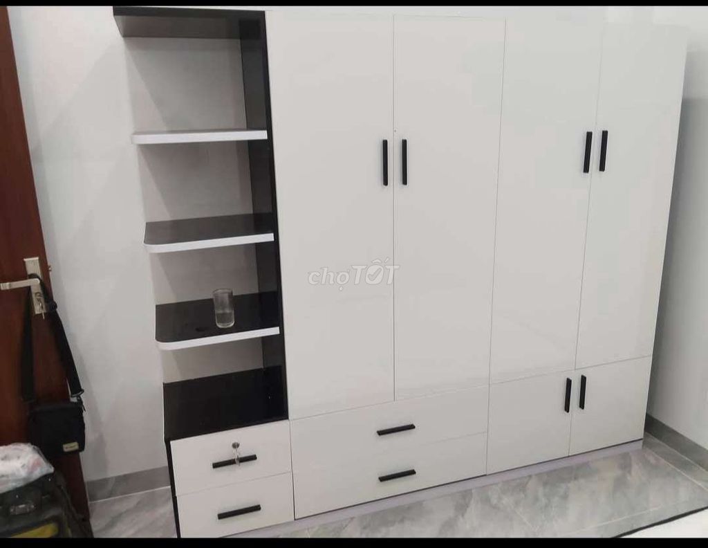 TỦ NHỰA 4 CÁNH 1 KỆ KHUNG MÀU ĐEN CÁNH TRẮNG . Mua bán Tủ, kệ gia đình tại Quận Gò Vấp Tp Hồ Chí Minh được đăng bởi Tủ nhựa đài loan hoàng quân hình 1