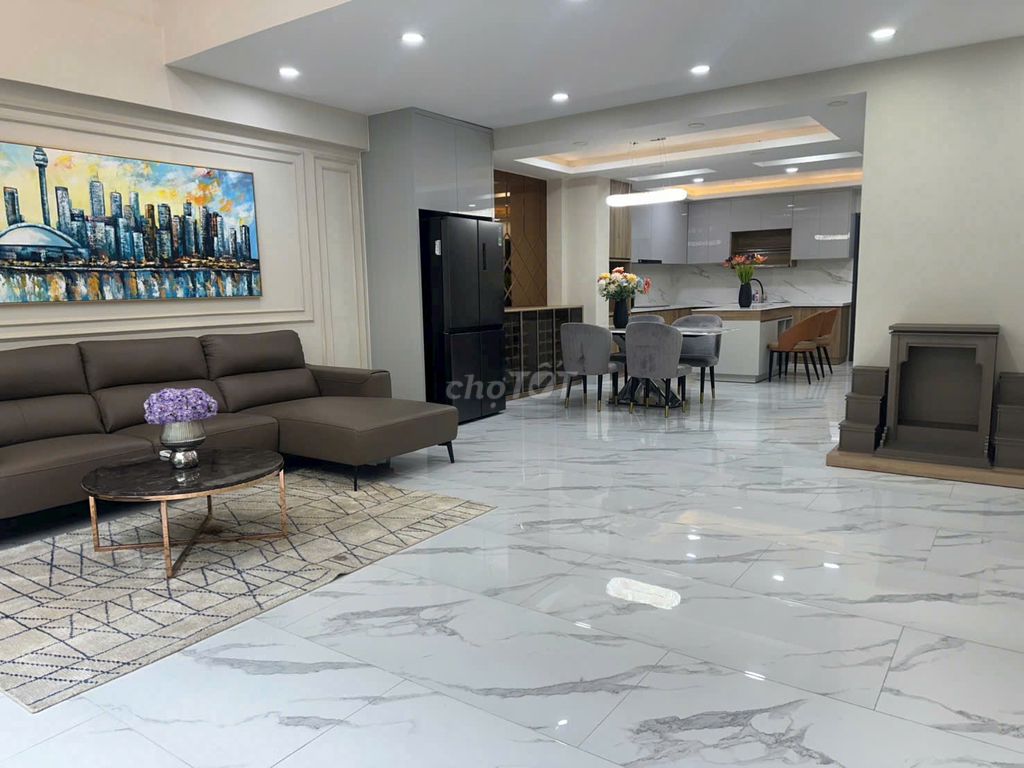 5-звездочный объект, Район 1 — 7 этажей | 8 комнат | Вся мебель | Заезжай и работай