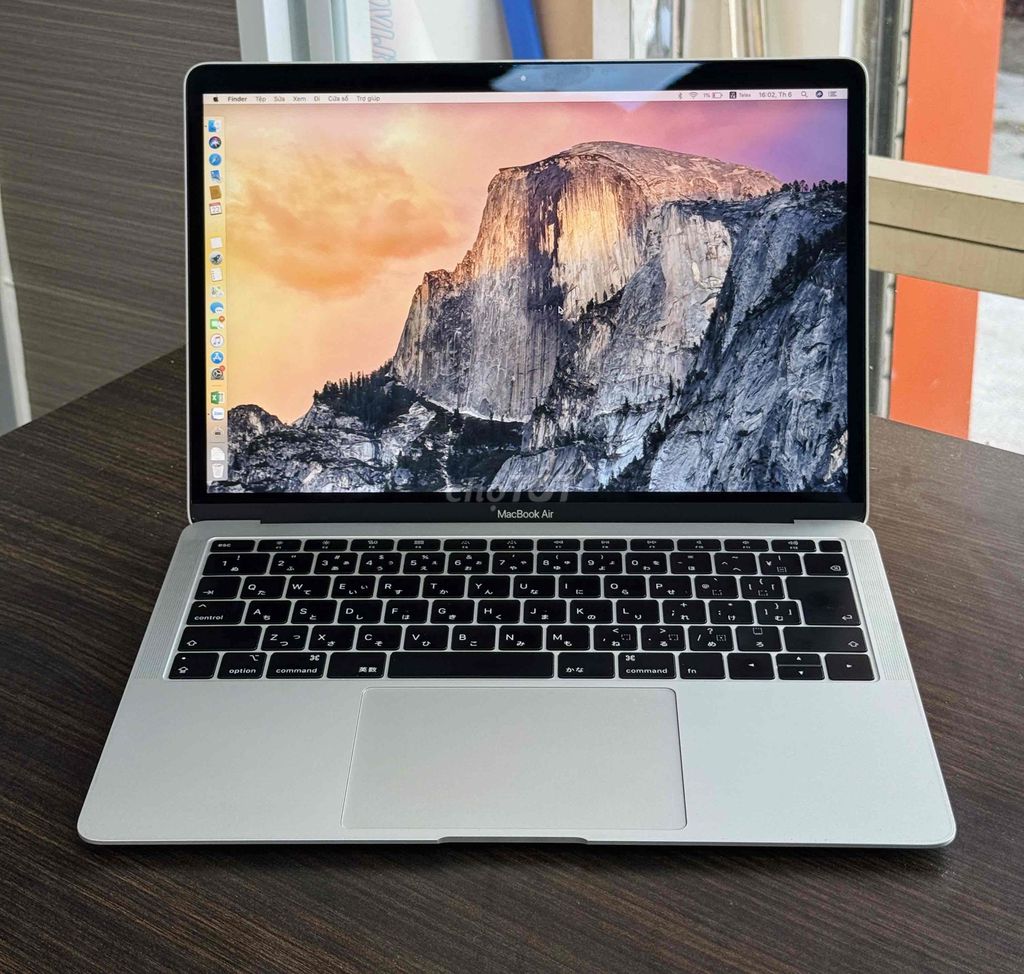 Apple MacBook Air 13 2018 Màu Bạc Sang Trọng. Mua bán Laptop tại Thành phố Thuận An Bình Dương được đăng bởi Vũ Xuân Thành hình 1