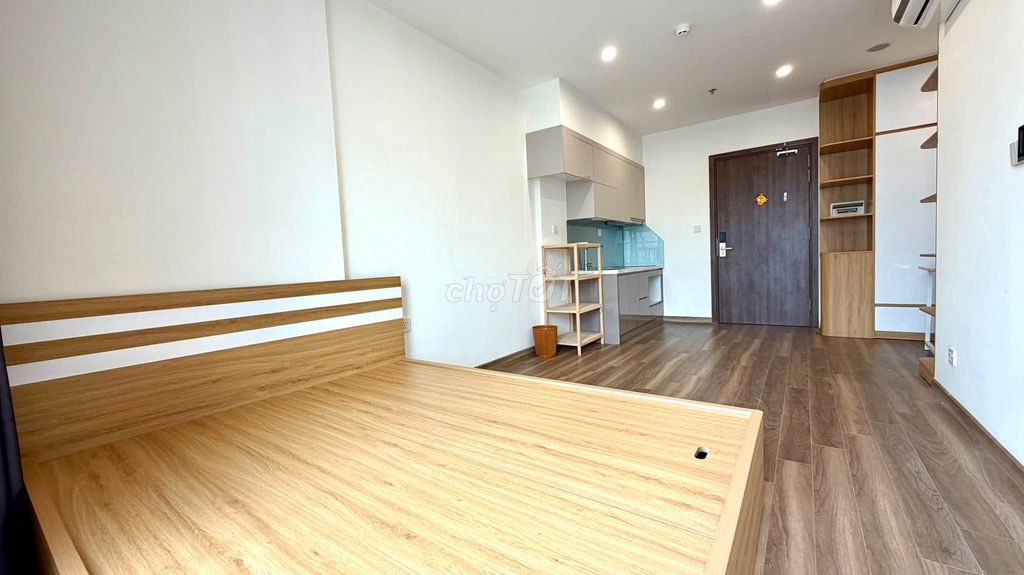 Студия с базовой мебелью в Vinhomes Ocean Park Gia Lam