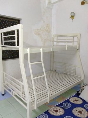 giường tầng sắt hộp loại 1, cứng cáp