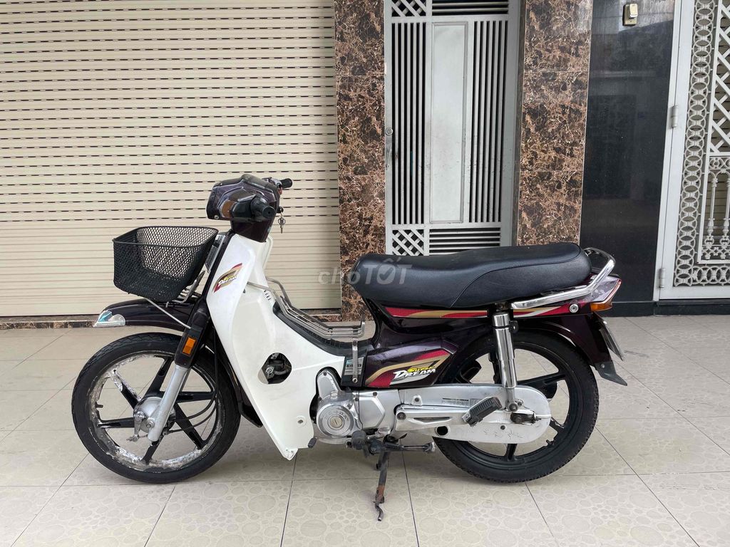 Honda Super Dream белый, тёмно-красный