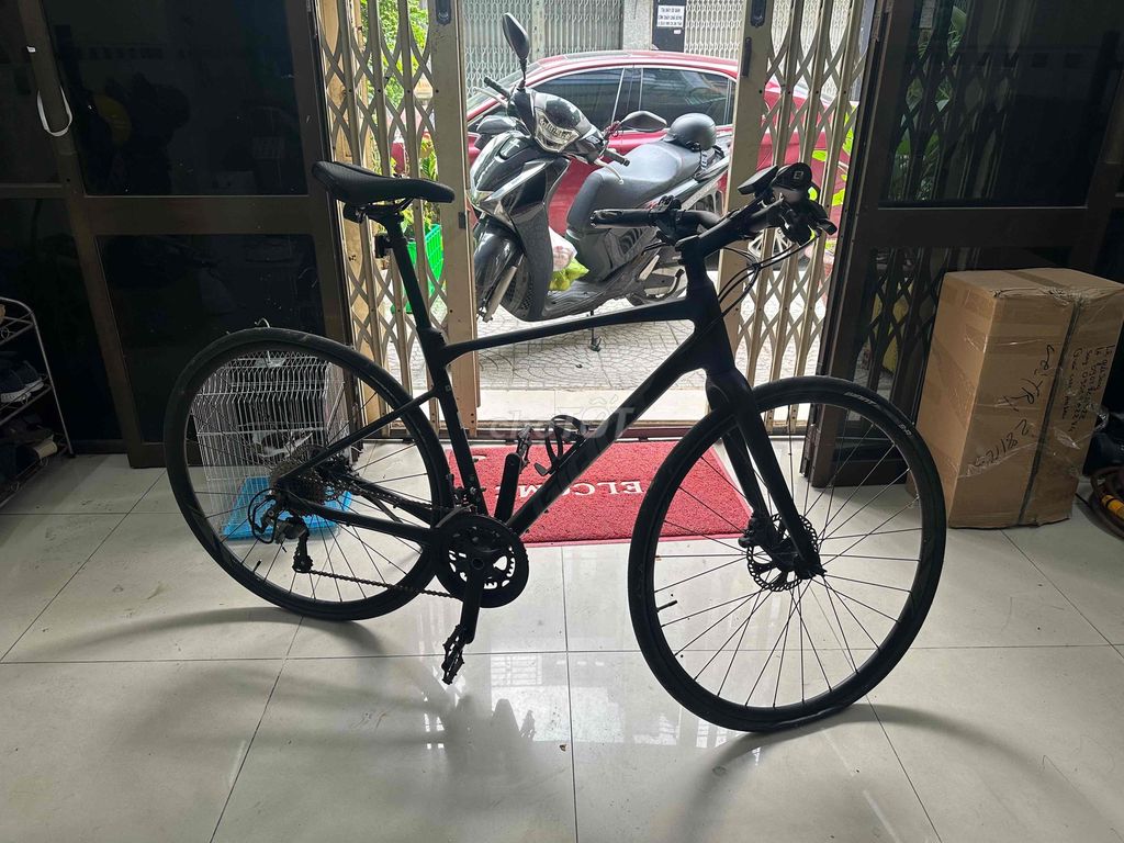 Xe đạp thể thao Giant Revolt F1 Đen size M. Mua bán Xe đạp tại Quận 6 Tp Hồ Chí Minh được đăng bởi Luật Nguyễn hình 3