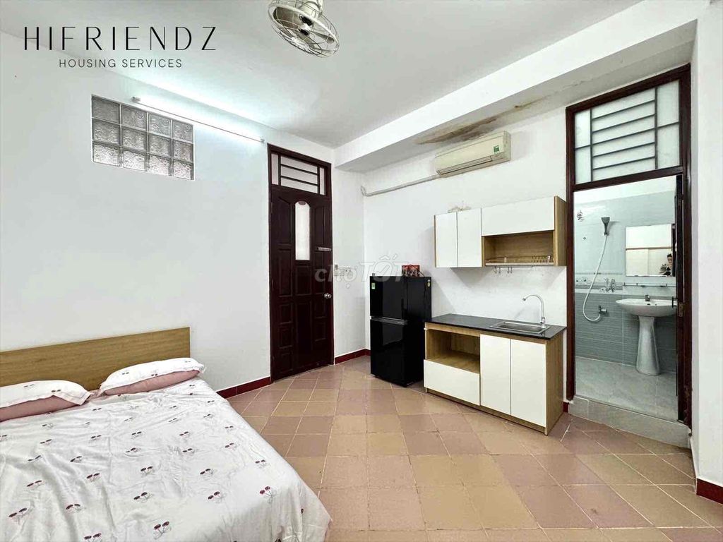 trống sẵn phòng Studio Full nội thất ngay Trung tâm q5 Sát Q1