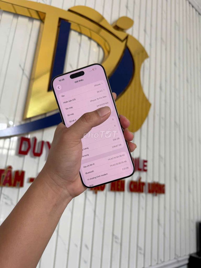 16 pro max vàng vn/a nguyên zin ,có bán góp. Mua bán Điện thoại tại Thành phố Cà Mau Cà Mau được đăng bởi Duy Dustin Mobile hình 1