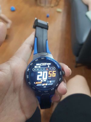 Đồng hồ mới mua tay nhỏ không vừa