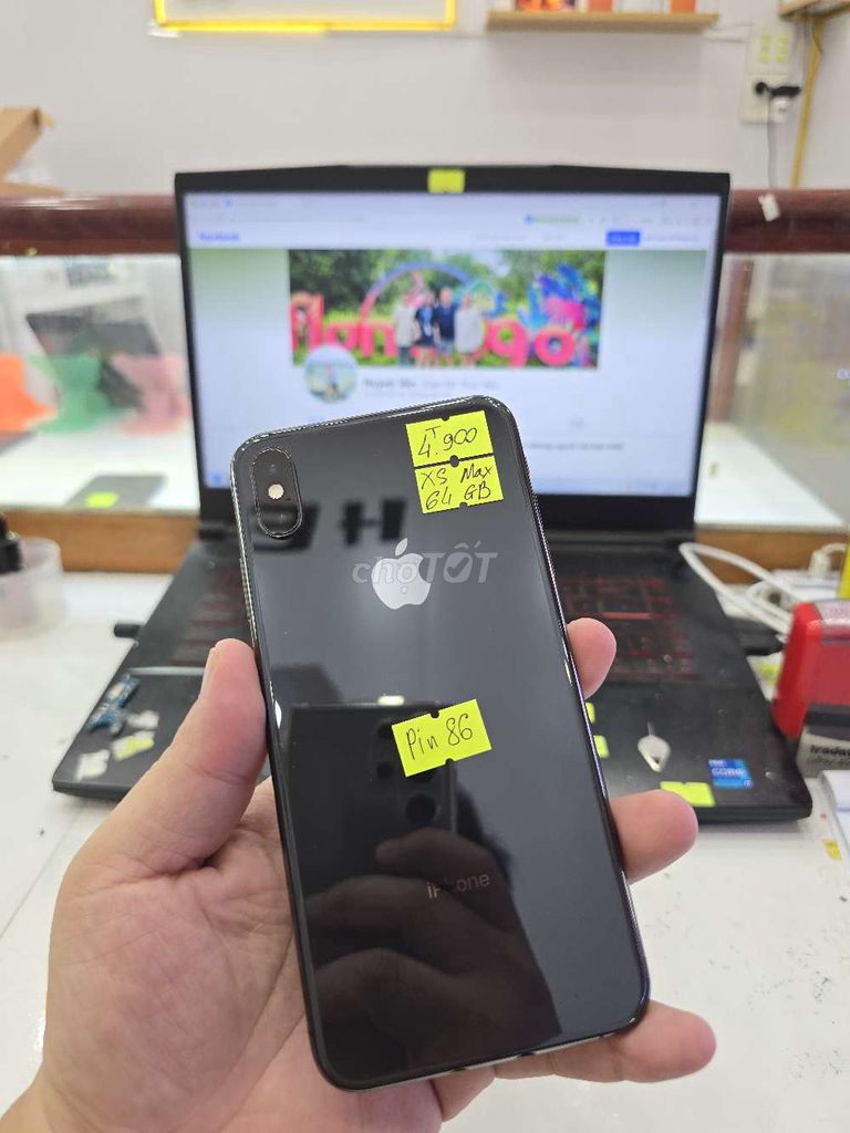 iPhone XS Max 64GB. Mua bán Điện thoại tại Thành phố Long Xuyên An Giang được đăng bởi Facebook Cầm Đồ Thúy Vân hình 1