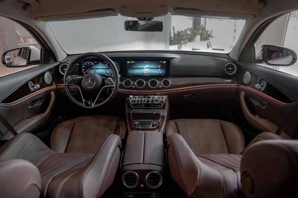 Mercedes E200 Exclusive V1 Model 2025. Mua bán Ô tô tại Quận 7 Tp Hồ Chí Minh được đăng bởi Hoàng Thọ hình 5