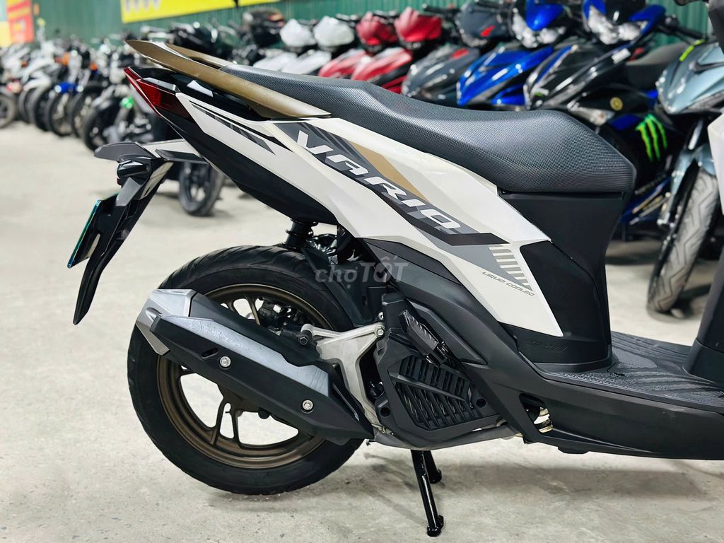 XE MÁYTHANH TÙNG_VARIO 125 TRẮNG GÓP 8TR CÓ XE ĐI. Mua bán Xe máy tại Quận Bắc Từ Liêm Hà Nội được đăng bởi THANH TÙNG hình 3