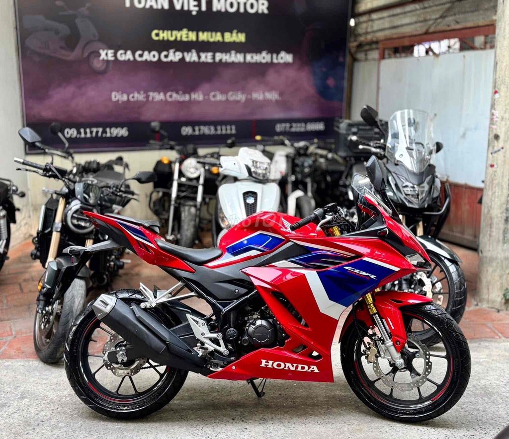 Honda CBR 150R 2021 Đỏ Trắng Xanh. Mua bán Xe máy tại Quận Cầu Giấy Hà Nội được đăng bởi Tuấn Việt Motor hình 1