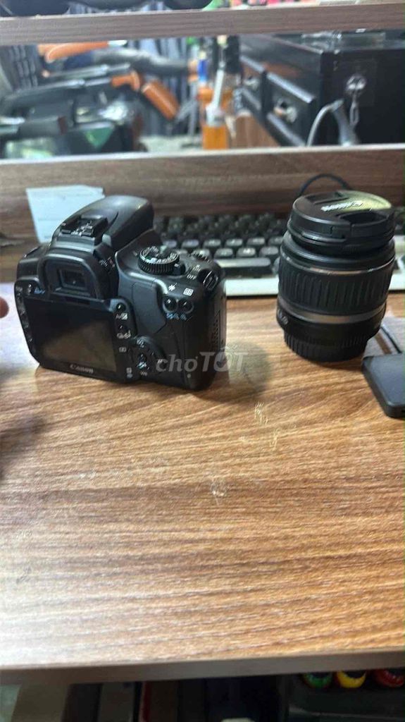 Máy ảnh Canon Kiss X kèm lens đã sử dụng. Mua bán Máy ảnh, Máy quay tại Huyện Cần Giuộc Long An được đăng bởi Nguyễn Minh Đạt hình 1