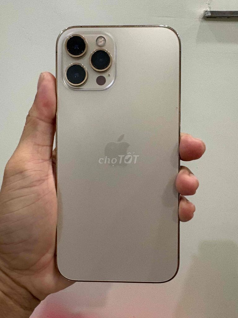 Apple iPhone 12 Pro Max Vàng 72%. Mua bán Điện thoại tại Thành phố Long Xuyên An Giang được đăng bởi Thái Thanh Trà hình 1