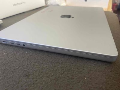 Macbook pro 16” m1 2021 16/512 pin100% bh3 thang. Mua bán Laptop tại Quận 3 Tp Hồ Chí Minh được đăng bởi Phúc Nguyễn