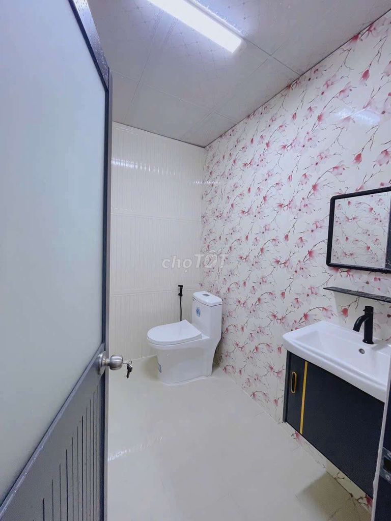 🌈Chủ Kẹt Tiền Cần Bán Căn Nhà 4m ×16m Sổ Hồng Cầm Tay Có Sân Vườn. Mua bán nhà ở tại Huyện Cần Giuộc Long An được đăng bởi Bi Tân Kim hình 5