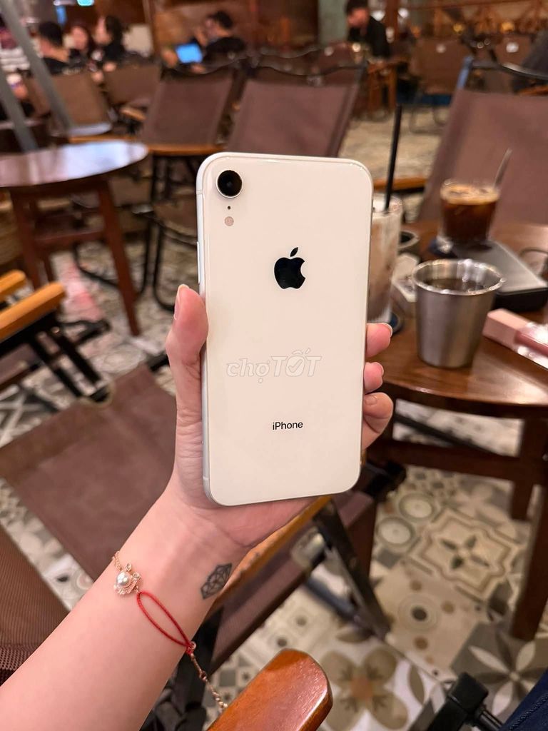 Apple iPhone XR 64GB Trắng. Mua bán Điện thoại tại Quận 1 Tp Hồ Chí Minh được đăng bởi Hội Đồ Điện Tử hình 1