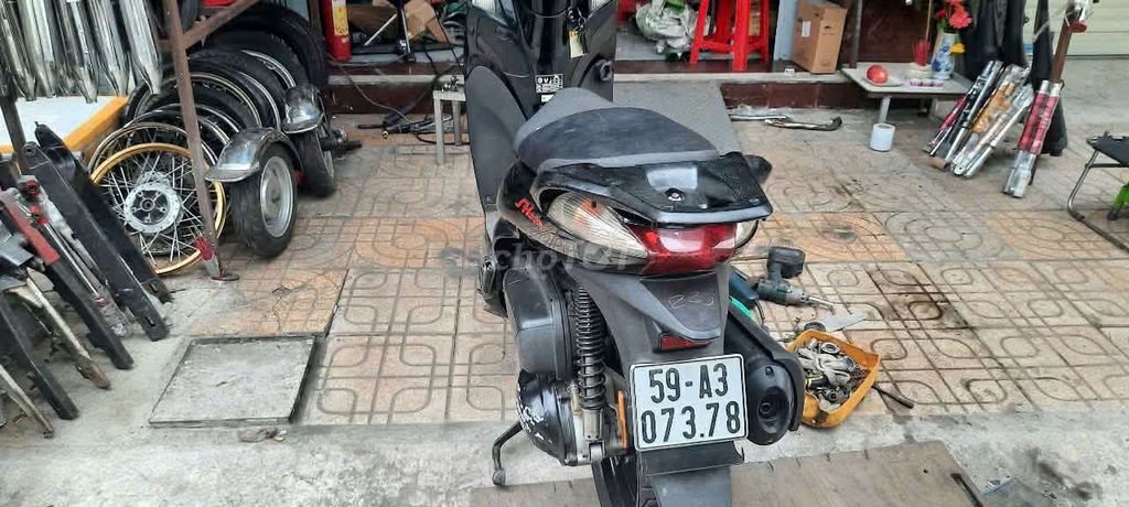 Honda SH 300i Đen. Mua bán Xe máy tại Quận 5 Tp Hồ Chí Minh được đăng bởi Sang Du hình 2