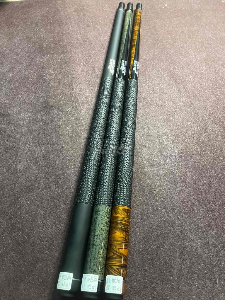 Cơ bida MA22 Đen, vân gỗ 19.0 oz