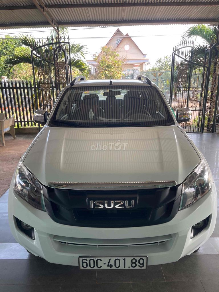 Isuzu Dmax 2017 LS 2.5 4x2 MT - 82000 km