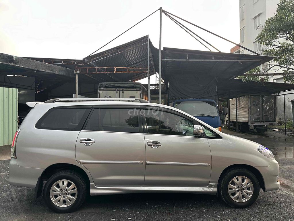Toyota Innova 2008 Версия V Автомат 228 млн