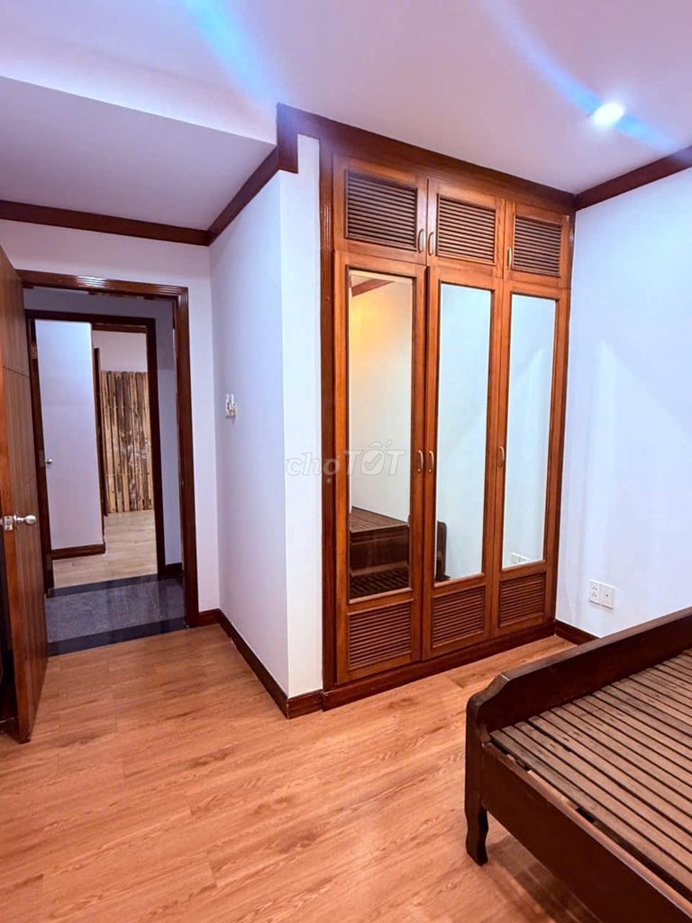 Bán căn hộ New Sài Gòn - HAGL3 Căn góc 121m2 hướng Đông Nam
