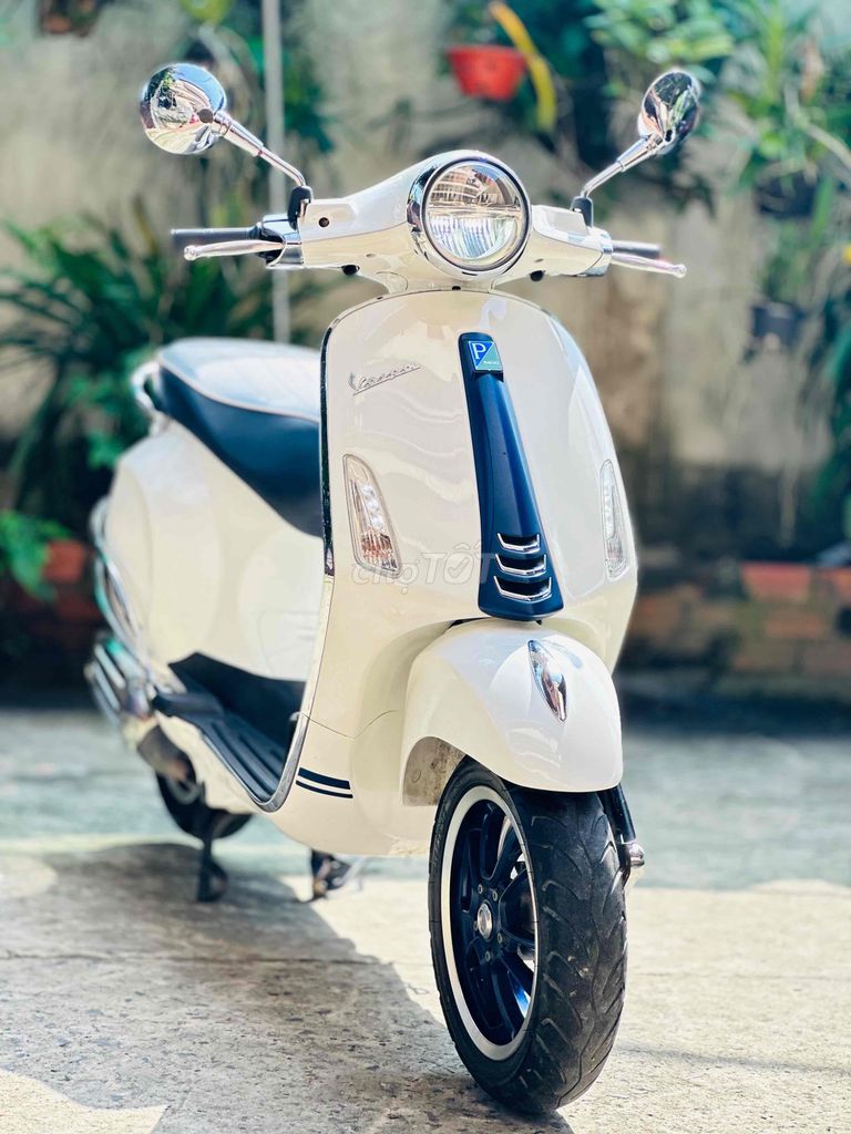 VESPA PRIMAVERA 125CC ABS IGET YATH CLUP LIMITED