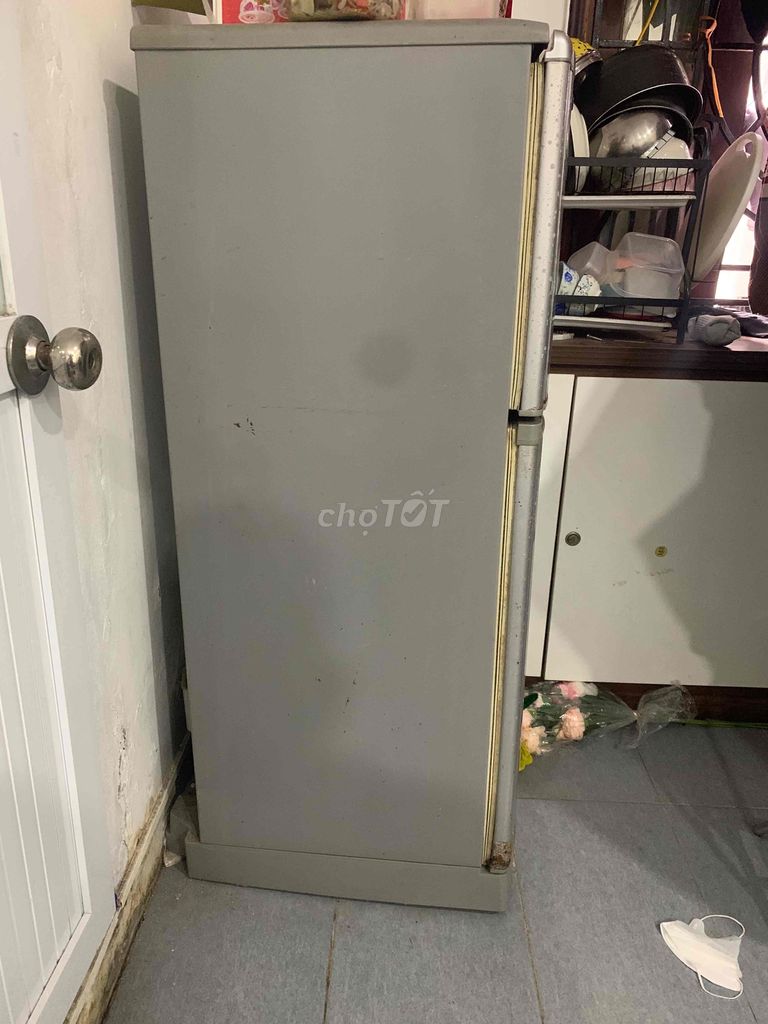 tủ lạnh sanyo 120l, màu bạc. hàng đã qua sử dụng