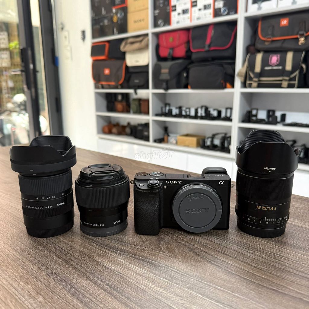 Sony A6300 & 18-50 F2.8 & 56 F1.4 & 23 F1.4. Mua bán Máy ảnh, Máy quay tại Quận Thanh Xuân Hà Nội được đăng bởi Máy Ảnh Nguyễn Cường hình 1