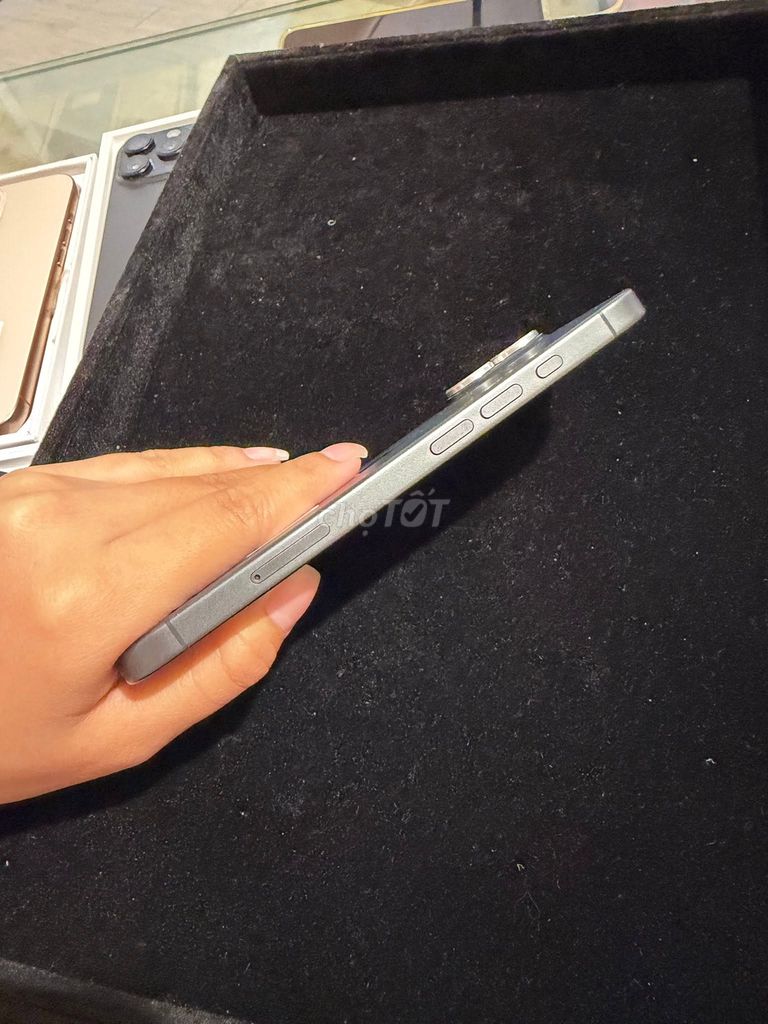 iPhone 17 thường 256GB Đen. Mua bán Điện thoại tại Quận Ngũ Hành Sơn Đà Nẵng được đăng bởi Thanh Ngo hình 1