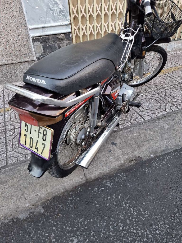 Nhà dư cần thanh lý dream hàn quốc máy êm 100%. Mua bán Xe máy tại Quận 4 Tp Hồ Chí Minh được đăng bởi Tran phat hình 5