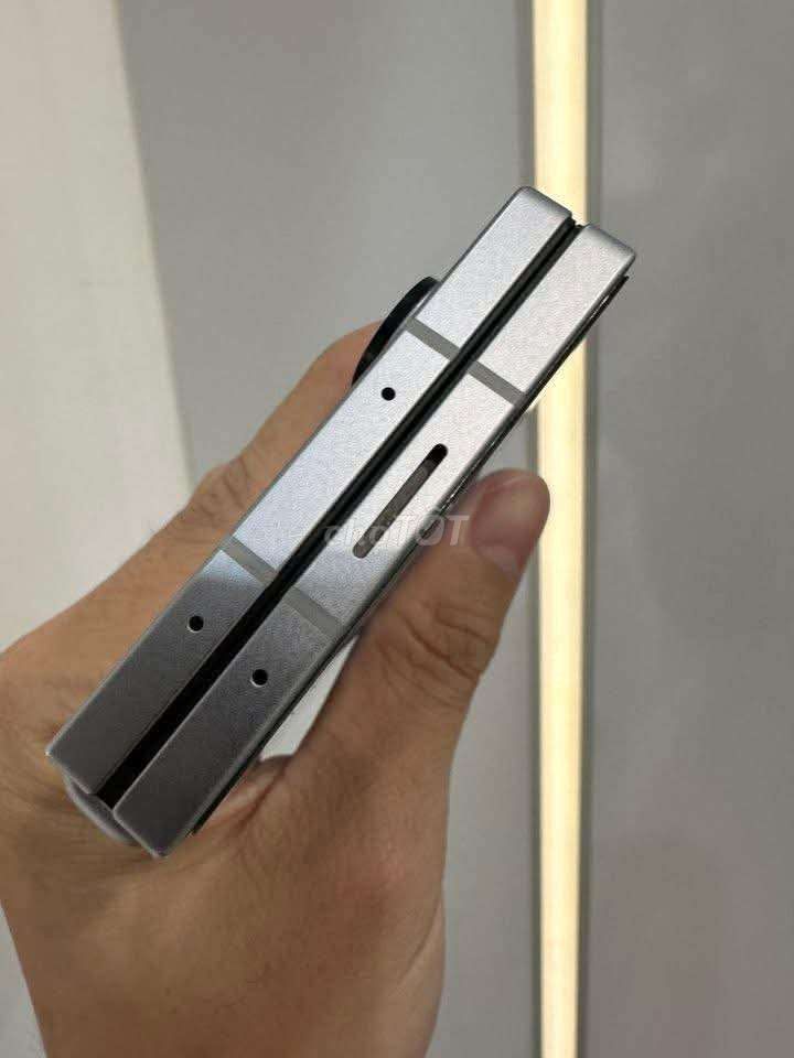 Samsung Z Fold 6 256GB Bạc 99%. Mua bán Điện thoại tại Quận Hải Châu Đà Nẵng được đăng bởi Vinfast đà nẵng hình 1