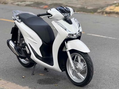 SH 160i ĐK CUỐI 2024 LIKE NEW BSTP. Mua bán Xe máy tại Thành phố Thủ Đức Tp Hồ Chí Minh được đăng bởi Vũ Vũ