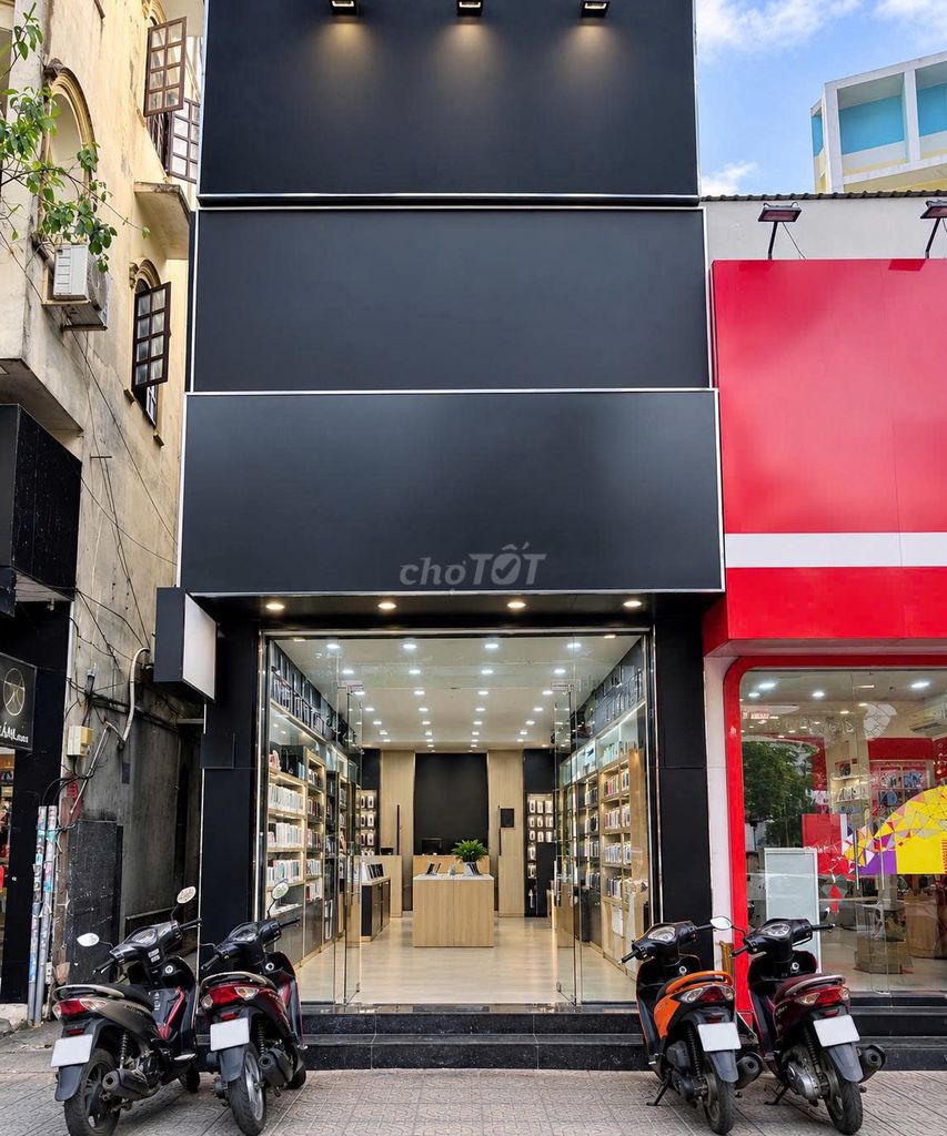 Rent · 1 bd · 68 м² · Quận 10, ул. Đường 3 Tháng 2