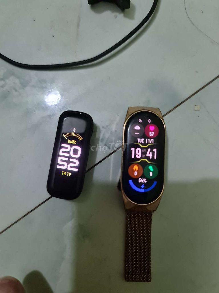 Samsung Galaxy Fit2 Đen và một số khác. Mua bán Thiết bị đeo thông minh tại Huyện Yên Phong Bắc Ninh được đăng bởi Văn Anh hình 1