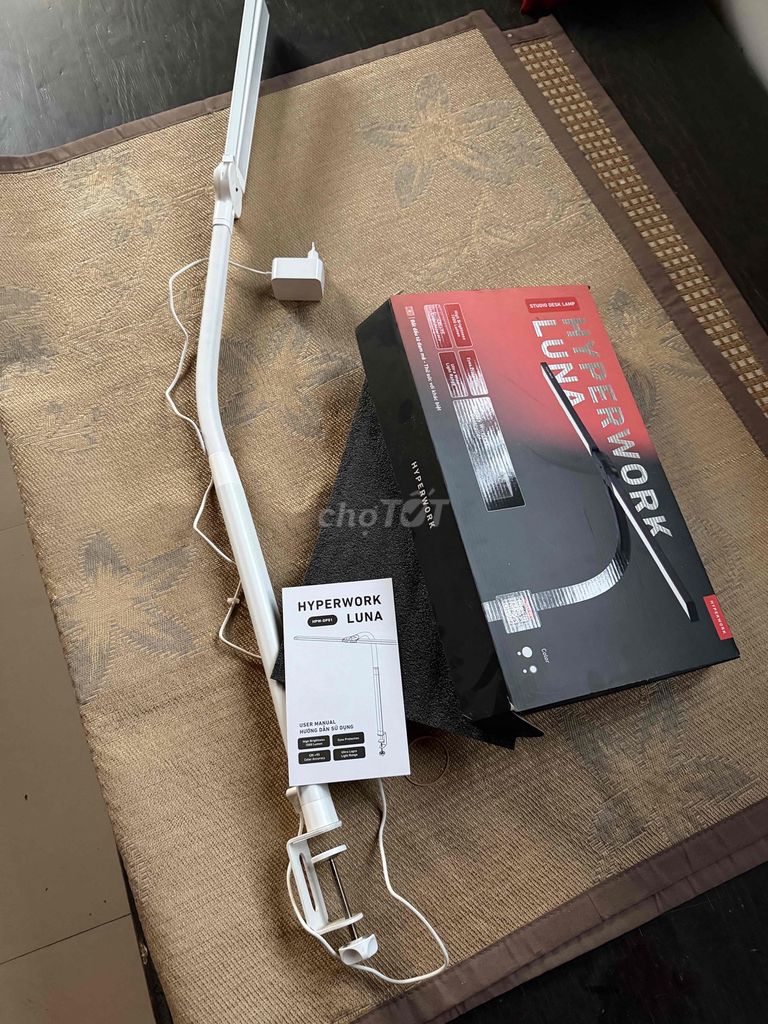 Đèn bàn Hyperwork Luna Trắng. Mua bán Đèn tại Quận Hải Châu Đà Nẵng được đăng bởi Wahhhahaah hình 1