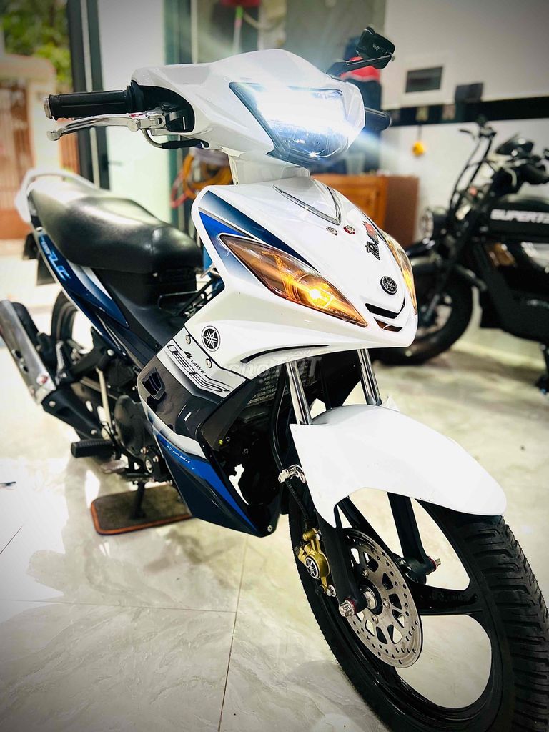 Yamaha Exciter 135 Spark FI Trắng xanh. Mua bán Xe máy tại Quận Tân Phú Tp Hồ Chí Minh được đăng bởi TỔNG KHO XE ĐIỆN SỈ VÀ LẺ TẠI HCM hình 2