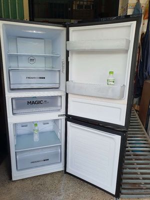 Tủ lạnh aqua 260lit tiết kiệm điện còn mới