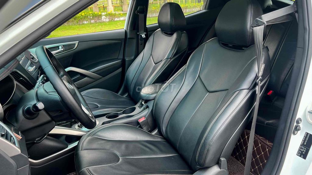 Hyundai Veloster 2011 1.6 GDI AT - 120000 km. Mua bán Ô tô tại Quận 1 Tp Hồ Chí Minh được đăng bởi Phu Nguyen hình 7