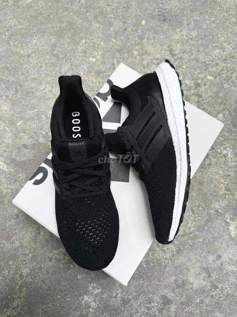 GIÀY ADIDAS ULLTRA BOOST CHÍNH HÃNG XÁCH TAY. Mua bán Giày dép tại Quận Hải Châu Đà Nẵng được đăng bởi Phúc hình 1