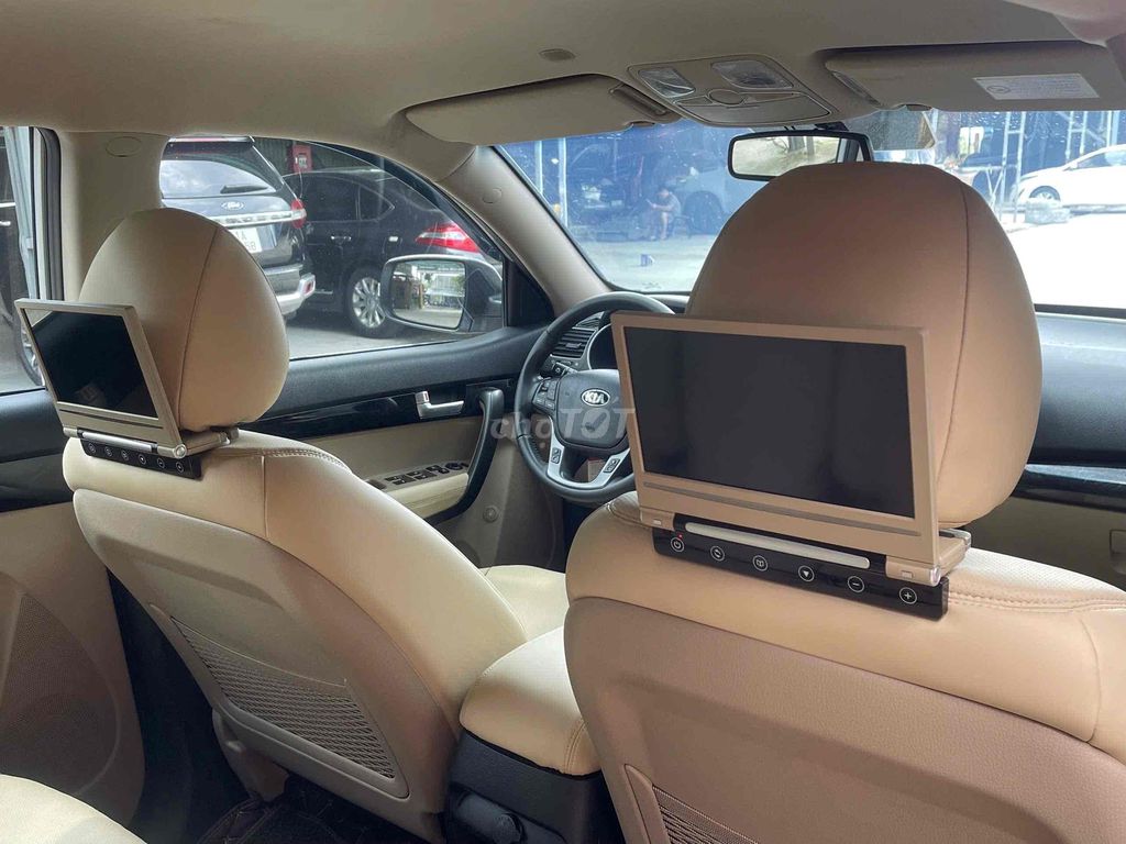 Kia Sorento 2017 2WD 2.4 GAT - 40000 km. Mua bán Ô tô tại Thành phố Thủ Đức Tp Hồ Chí Minh được đăng bởi Long hình 16