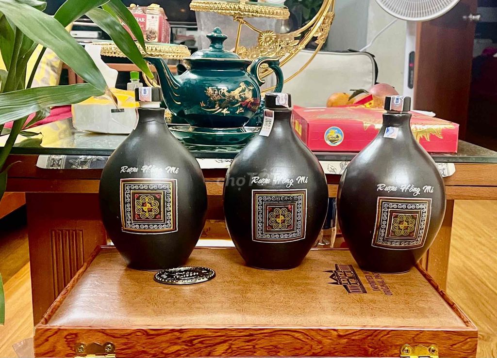 Vỏ chai rượu Gốm Đen. Mua bán Đồ sưu tầm, đồ cổ tại Quận Đống Đa Hà Nội được đăng bởi Văn Tuấn hình 1