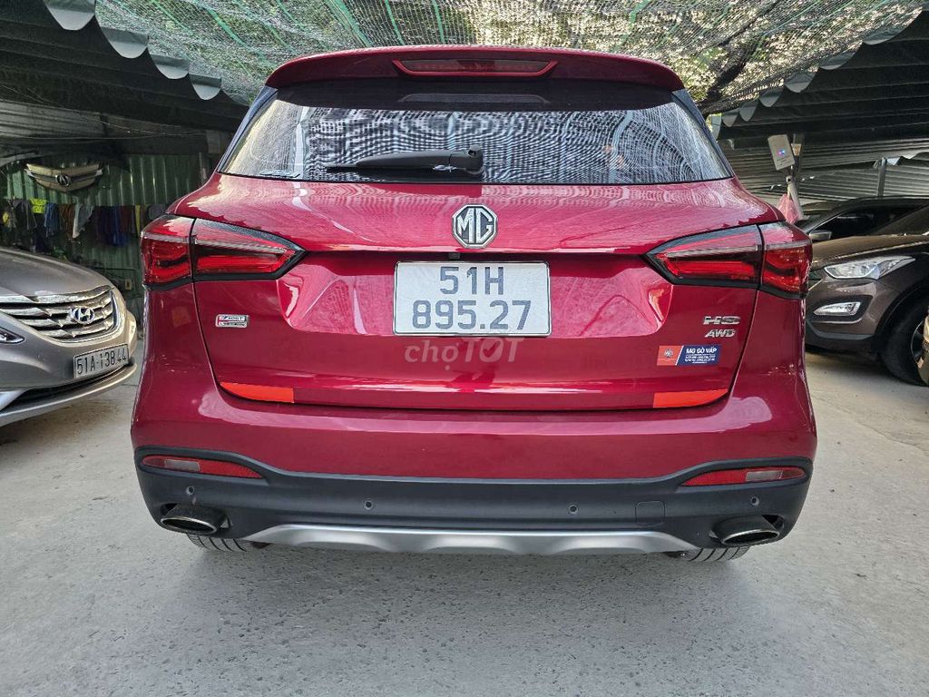 MG HS 2.0 Trophy SUV Tự động Đỏ
