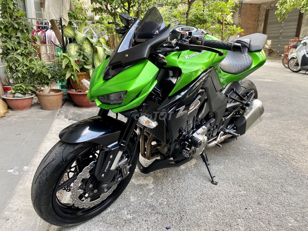 Mua bán Kawasaki Z1000 đăng ký 2015 đã sử dụng giá 258 triệu. Liên hệ ngay: 0907076061