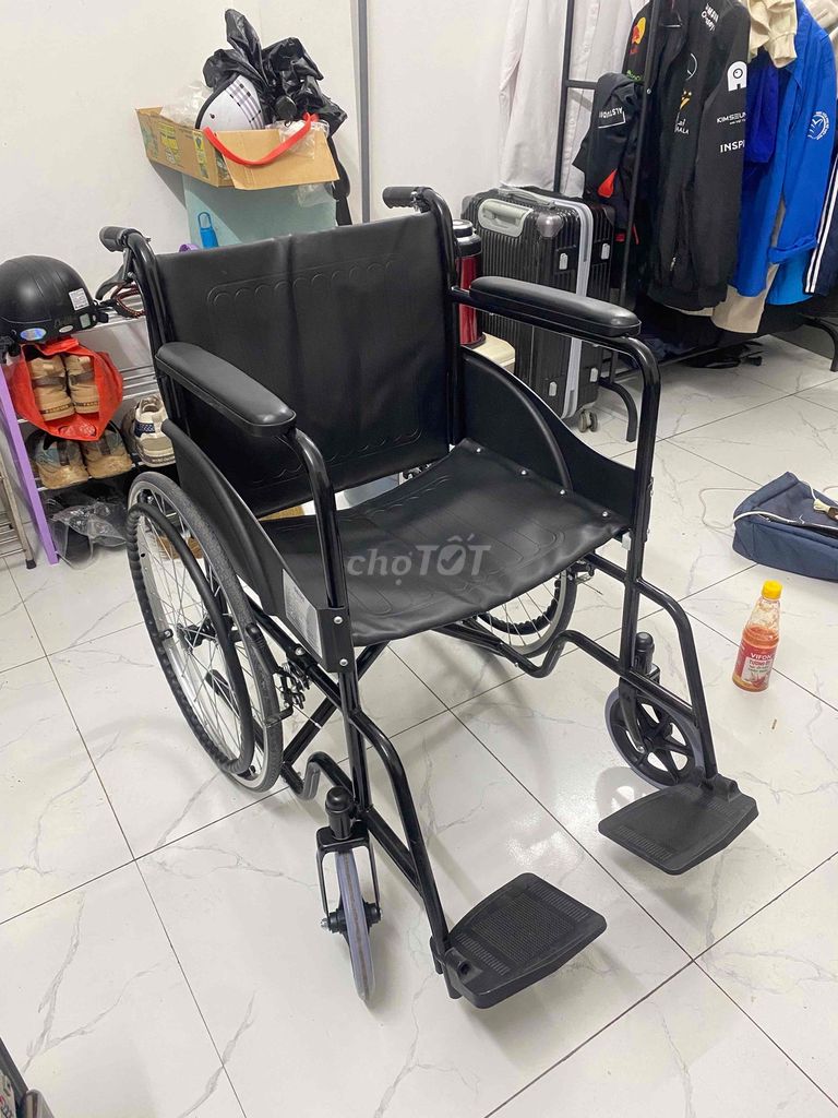 Xe lăn Oromi XL 800 Đen. Mua bán Đồ chuyên dụng, Giống nuôi trồng tại Quận Nam Từ Liêm Hà Nội được đăng bởi Hoàng Ngọc Sơn hình 1