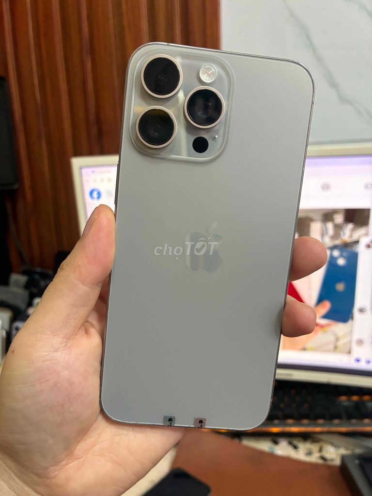 iPhone 15 Pro Max 256GB Titan quốc tế có sim. Mua bán Điện thoại tại Quận Lê Chân Hải Phòng được đăng bởi hoang anh hình 1