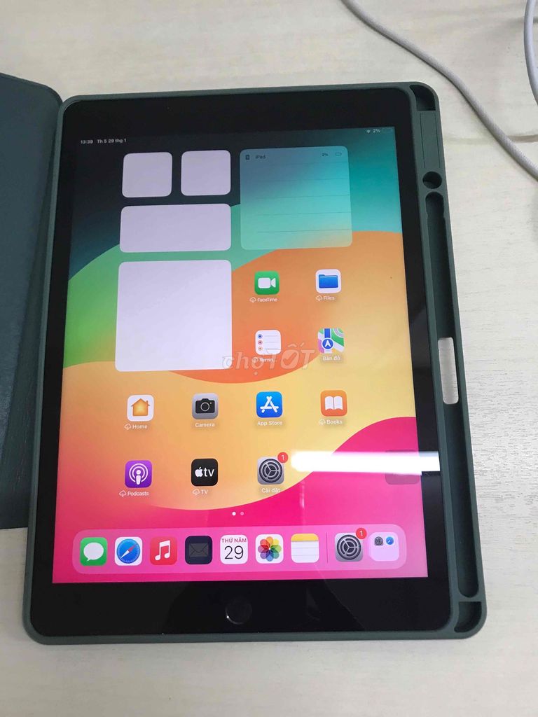 Ipad Gen 9 wifi only 64gb mới 98%. Mua bán Máy tính bảng tại Quận 8 Tp Hồ Chí Minh được đăng bởi khánh minh nguyễn hình 1