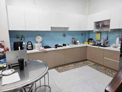 nhà 4 PHÒNG NGỦ 4,5x10 phan đăng lưu. đủ nội thất