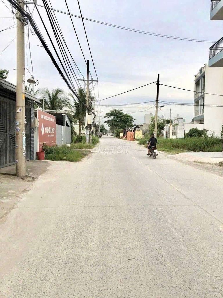 Bán đất đường thông tx52.P.Thới An dt 4.4x12m thổ cư đủ
