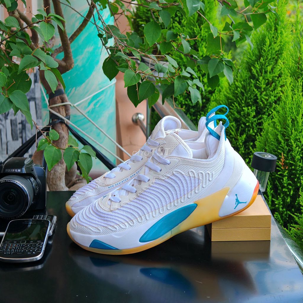 [CHÍNH HÃNG] Giày Nike Air Jordan Luka 1 PF. Mua bán Giày dép tại Thành phố Thủ Dầu Một Bình Dương được đăng bởi chú CÔNG AN bán giày CHÍNH HÃNG hình 1