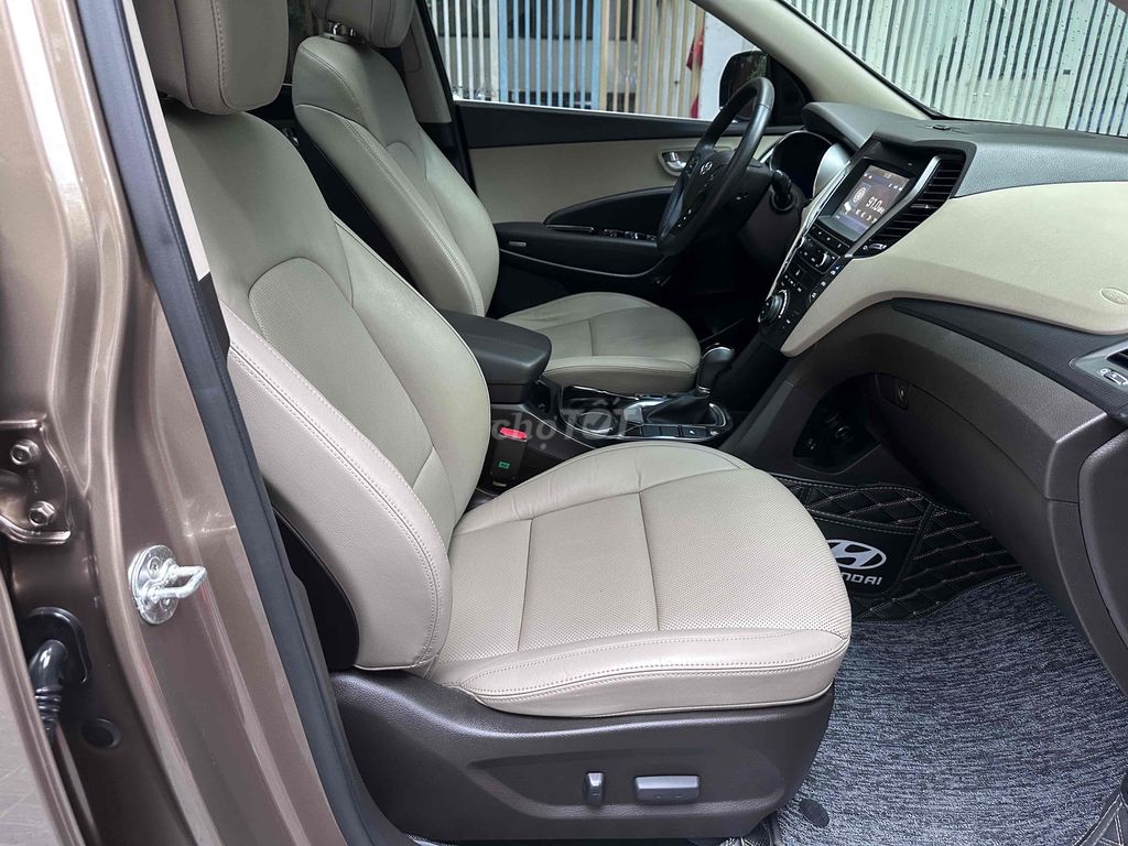 Hyundai Santa Fe 2018 2.4 AT 2WD - 92000 km. Mua bán Ô tô tại Quận Thanh Xuân Hà Nội được đăng bởi VIỆT NGUYÊN AUTO hình 5