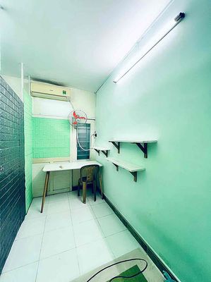Phòng máy lạnh Hẻm 154 Âu Dương Lân, ưu tiên nam công việc ổn định